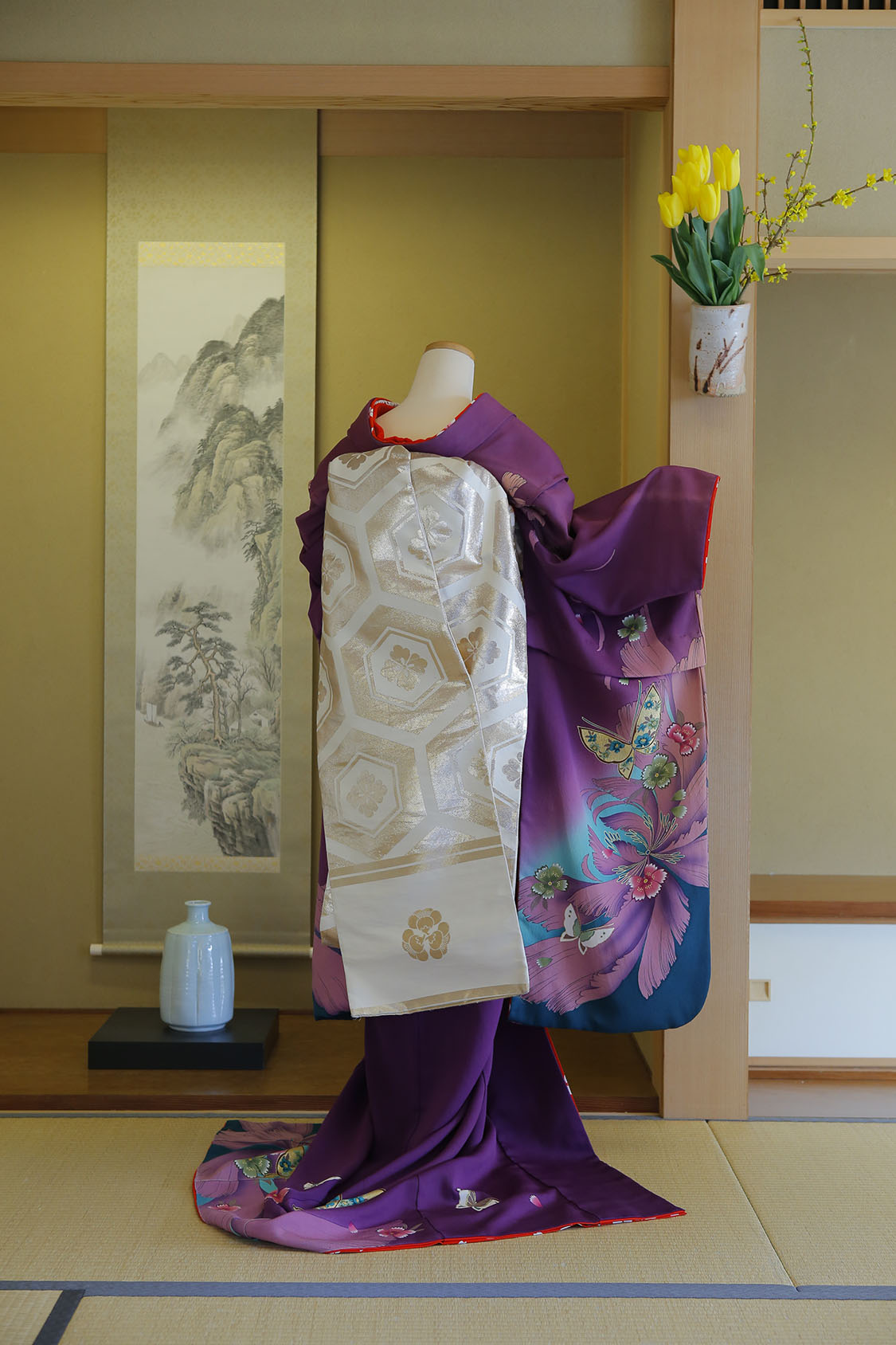 白地亀甲紋