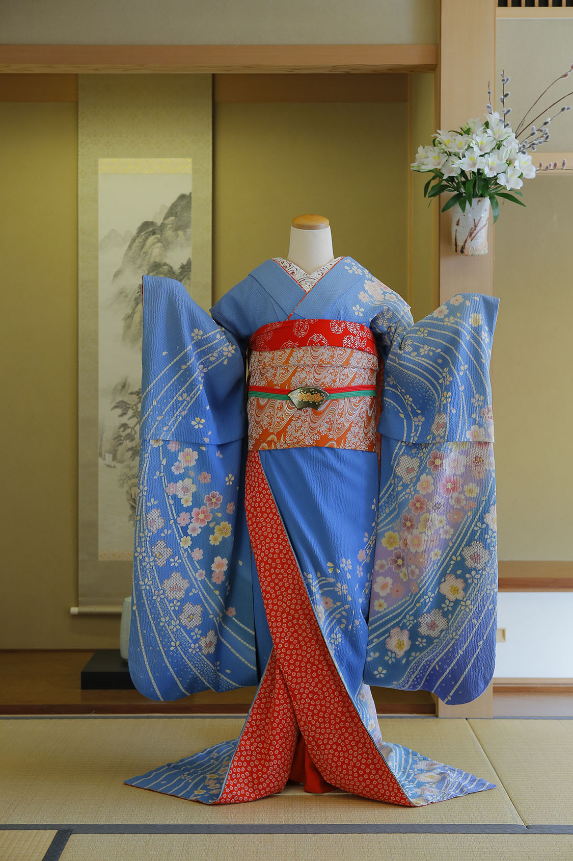 朱地流水に桜文様
